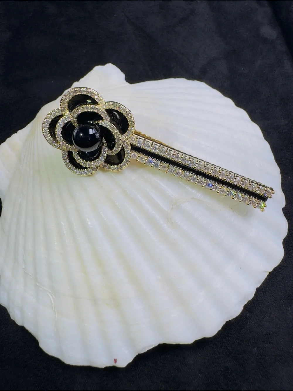 Elegant Black Flower Crystal Hair Clip - Gold Accent